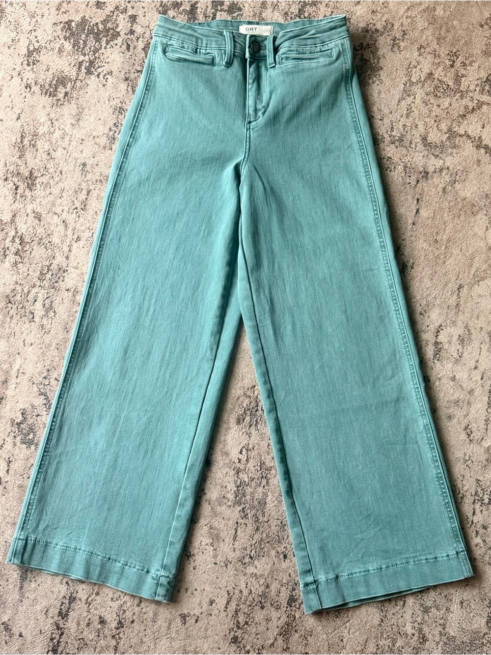 Oat New York Wide-Leg Cropped Jeans
